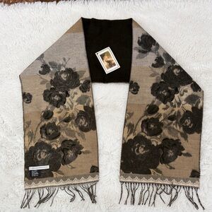 Hopeless Romantic,made in Germany ,Floral Scarf in Black and Brown